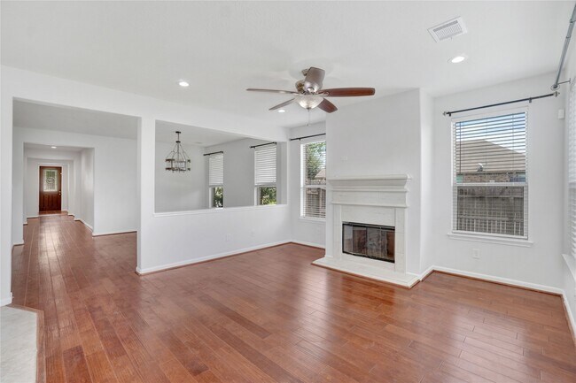 Building Photo - 10514 Kentington Oak Dr