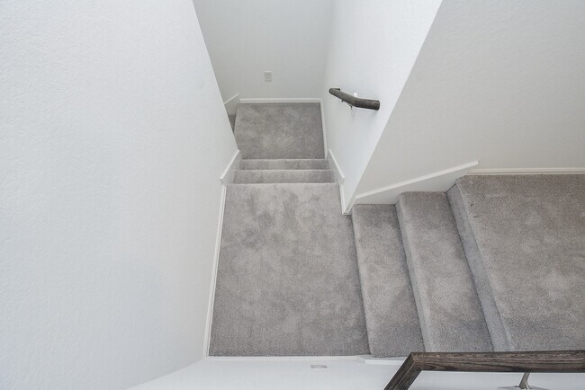 Building Photo - 18987 Panzini Dr