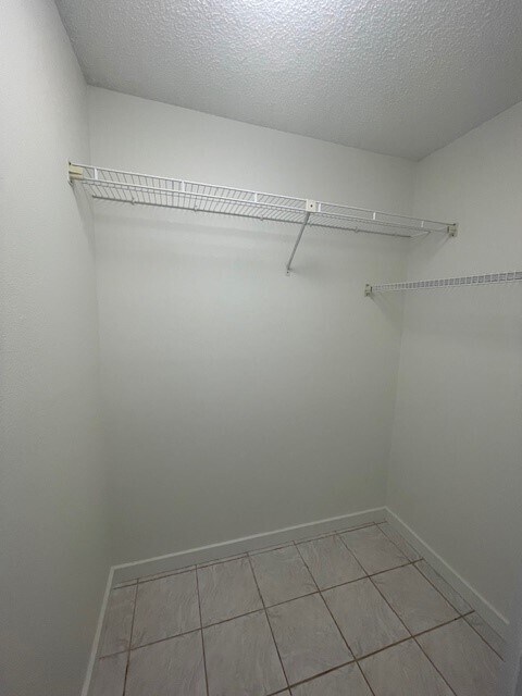 Building Photo - 6261 Draw Ln