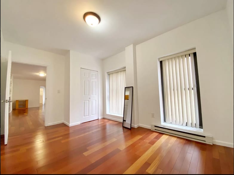 Building Photo - 701 Chestnut St