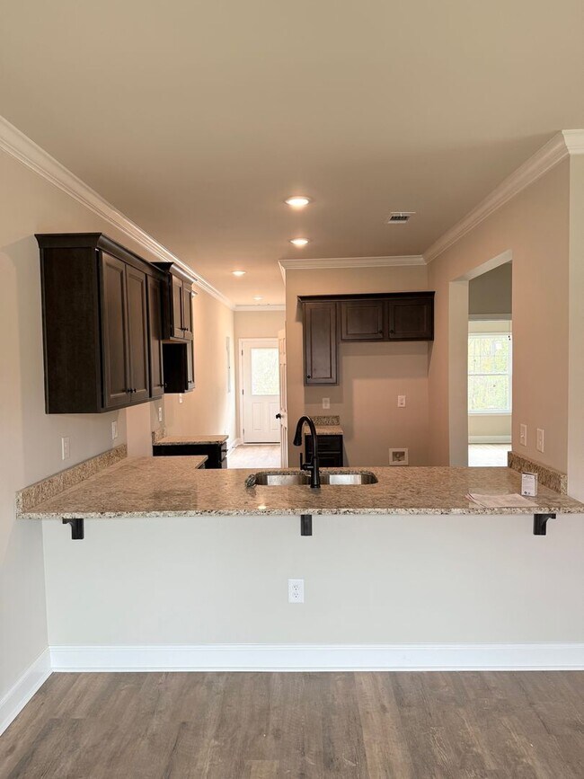 Building Photo - 4 Bedroom/4 Bath House off of Will Hunter Road! Pre-leasing Now!