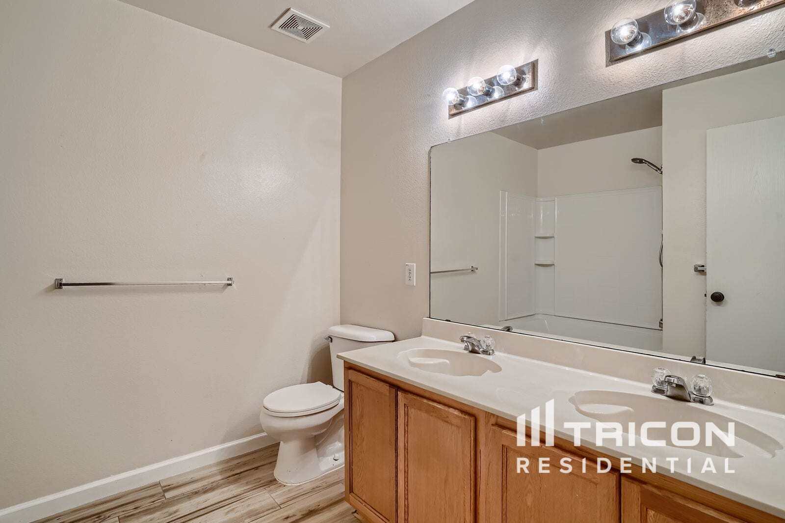 Building Photo - 1028 Badger Run