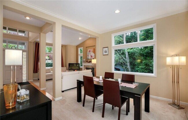 Building Photo - 11404 NE 106th Ln