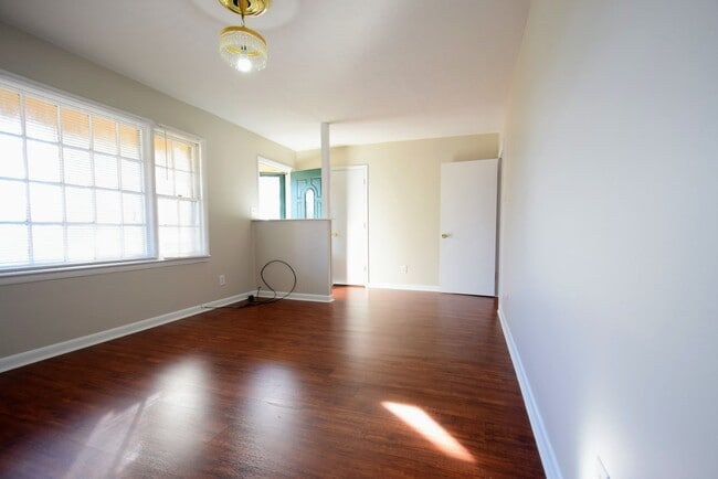 Building Photo - 5325 Trampas Ct