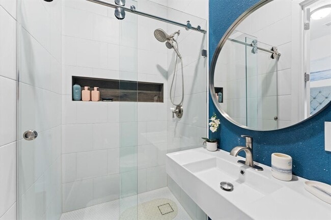 Building Photo - 21 Cassena Grove Pl