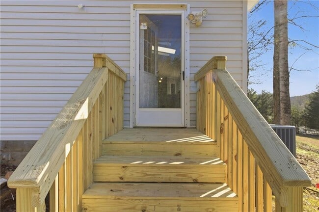 Building Photo - 5320 Long Branch Rd