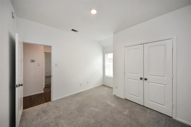 Building Photo - 19348 Villa Mesa Dr