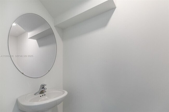 Building Photo - 23521 SW 129th Ave