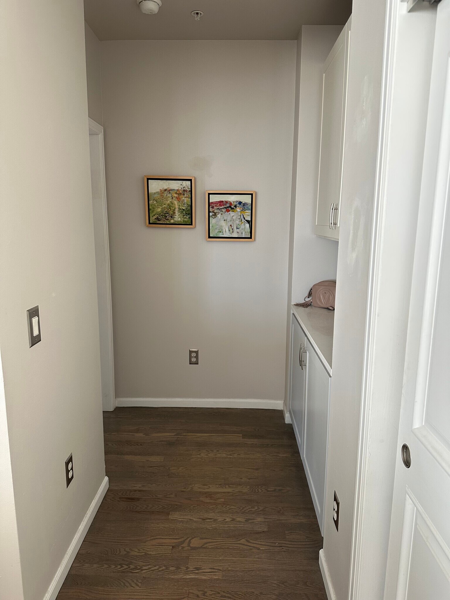 Building Photo - 7820 Inverness Blvd