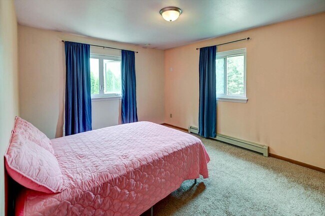 Building Photo - 2850 Cimarron Trail