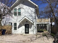 Building Photo - 1907 E 18th St