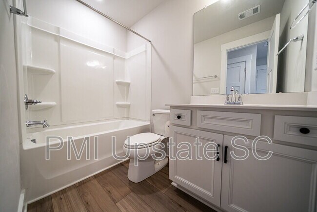 Building Photo - 181 Dalmatian Dr