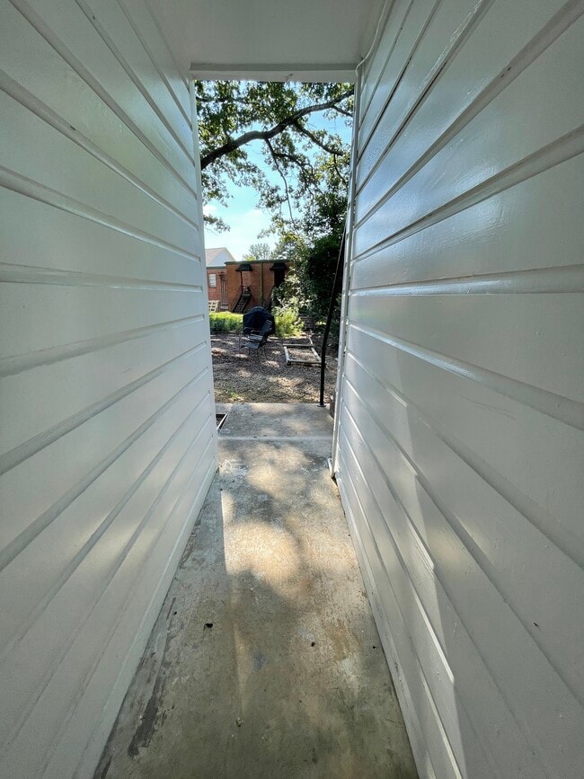 Back door entry - 1900 Courtney Dr