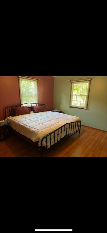 Building Photo - 12120 Valerie Dr