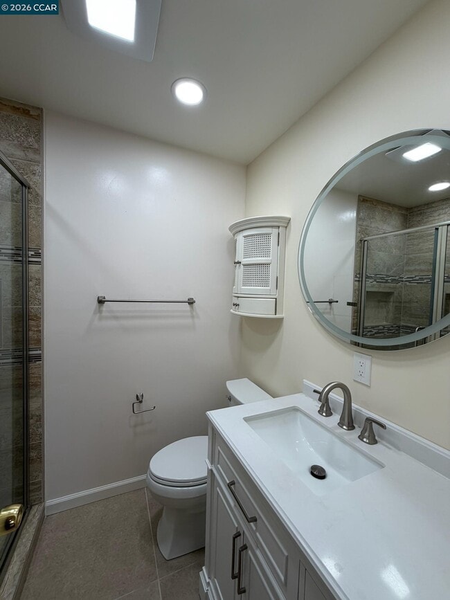 Building Photo - 6 Basin Ct
