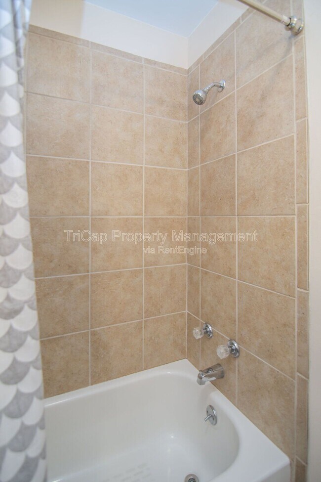 Building Photo - 1806 Township Cir