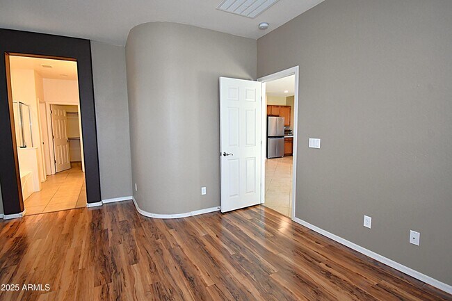 Building Photo - 4273 N 150th Ave