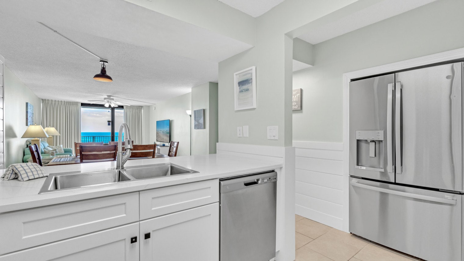 Building Photo - 7205 Thomas Dr