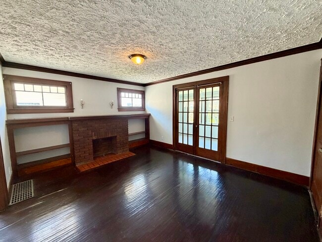 Building Photo - 142-144 Ohio St