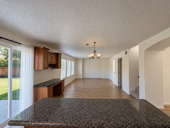 Building Photo - 2856 W Lost Rapids Dr