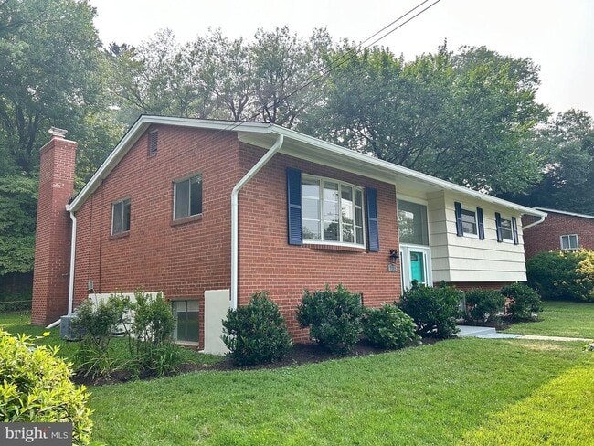 Building Photo - 7111 Norwalk St