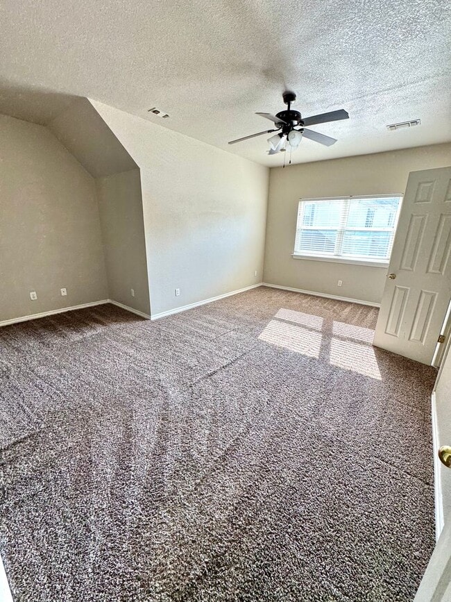 Building Photo - 1308 S 3rd St