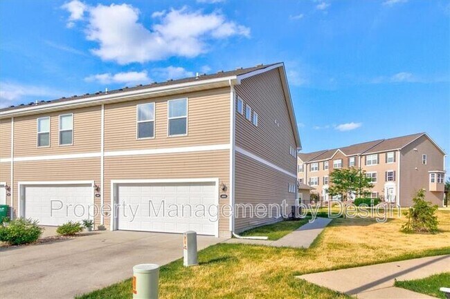 Building Photo - 4603 NE Milligan Ln