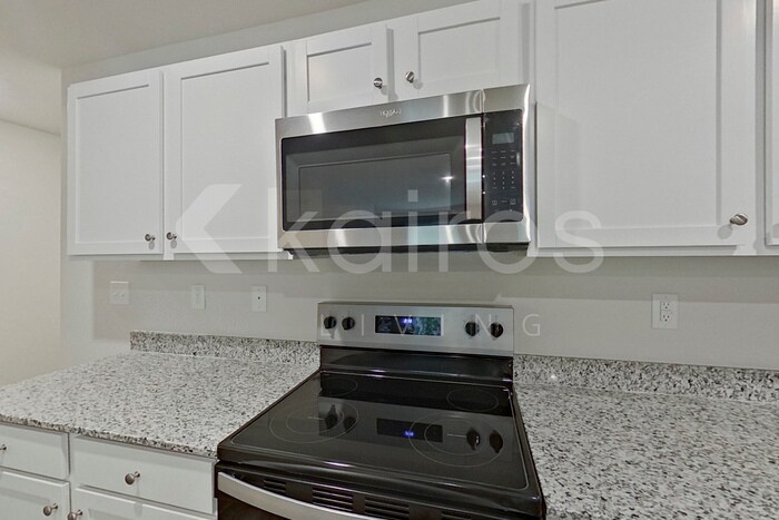 Building Photo - 372 Ironwood Ct