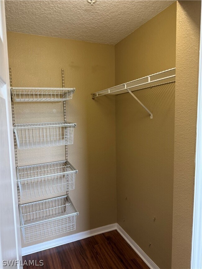 Building Photo - 11520 Villa Grand