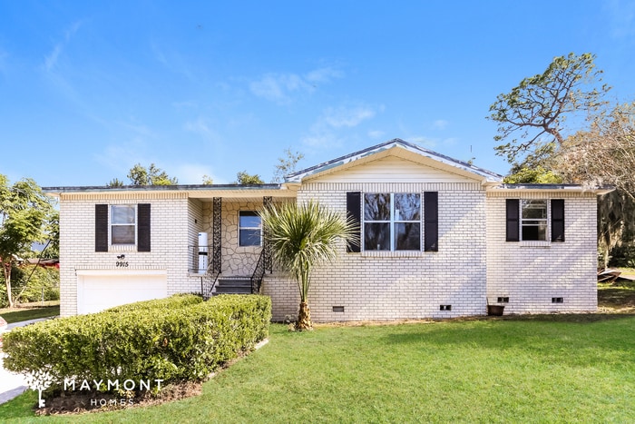 Primary Photo - 9915 Campus Ave