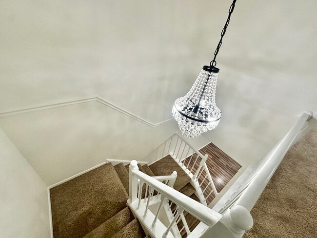 Building Photo - 1234 Churchill Ct