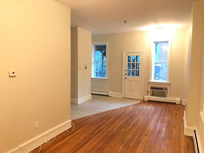 Primary Photo - 55 Bright St