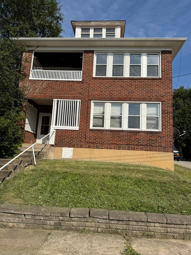Building Photo - 1413 Beech St