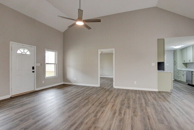 Building Photo - 2481 Clarksville Rd