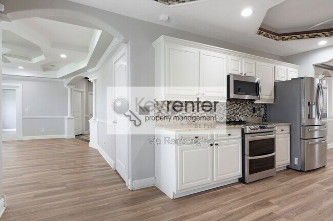 Building Photo - 3814 W El Prado Blvd