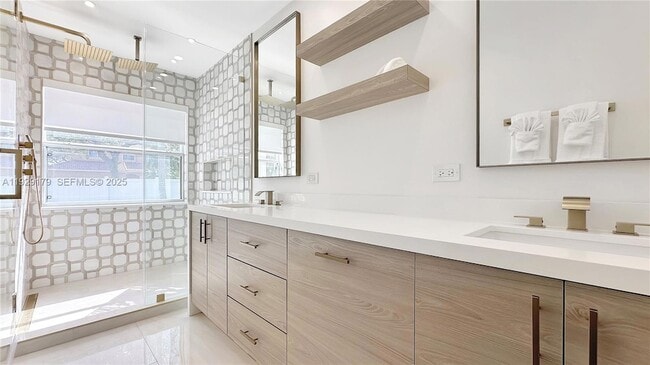 Building Photo - 600 Stanton Dr