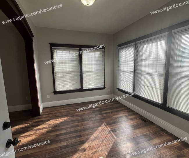 Building Photo - 677 Tyler St