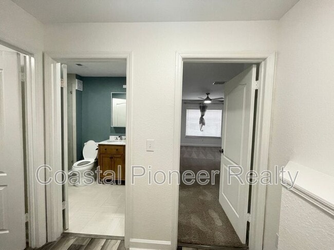 Building Photo - 614 Seascape Wy
