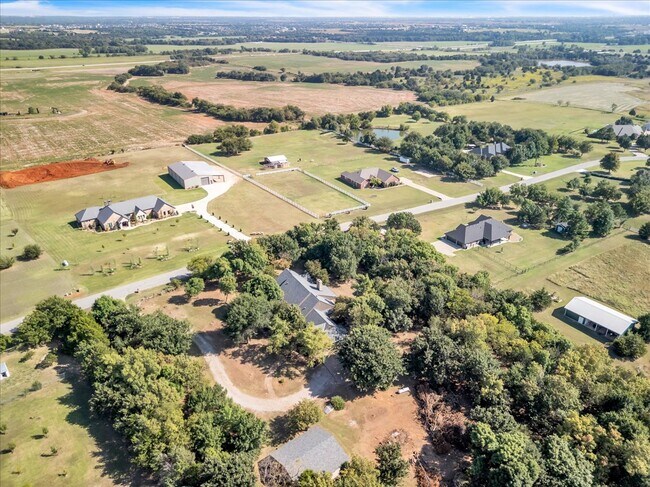 Building Photo - 4075 St Croix Dr