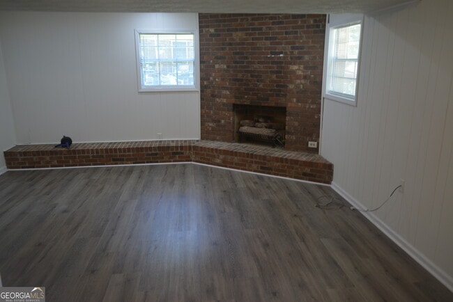 Building Photo - 354 Roy Huie Rd