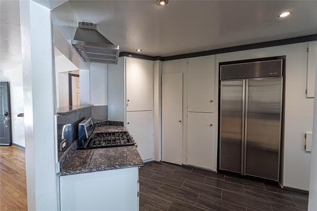 Building Photo - 10231 Pinecrest Dr