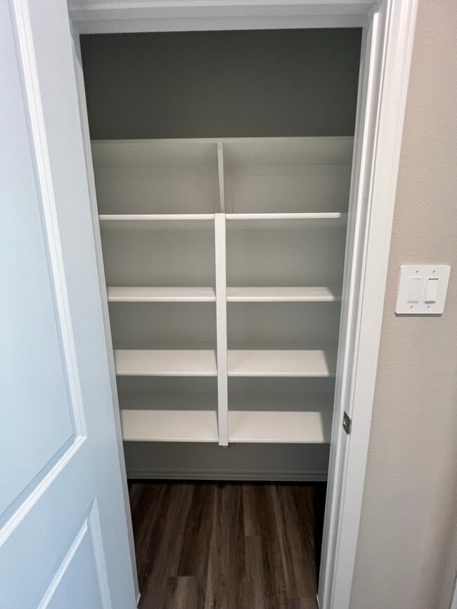 Building Photo - 11606 Vistawood St