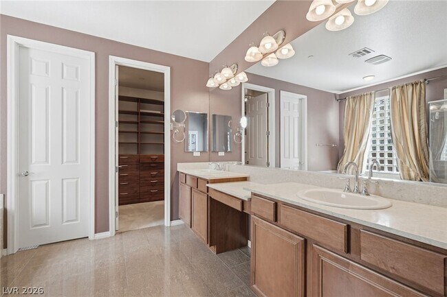 Building Photo - 10344 Shropshire St