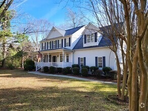 Building Photo - 102 Wire Grass Way