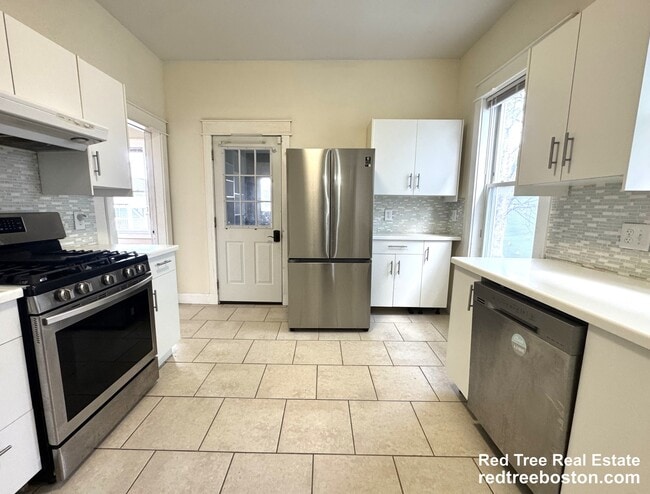 Building Photo - 24 Weld Hill St