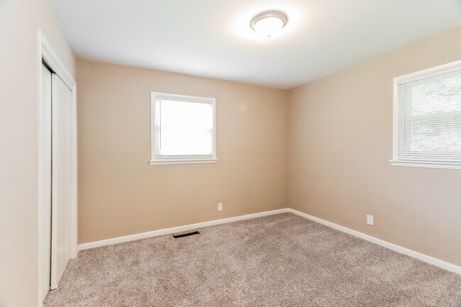 Building Photo - 109 Howle Ave