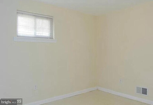 Building Photo - 8707 Greystone Pl