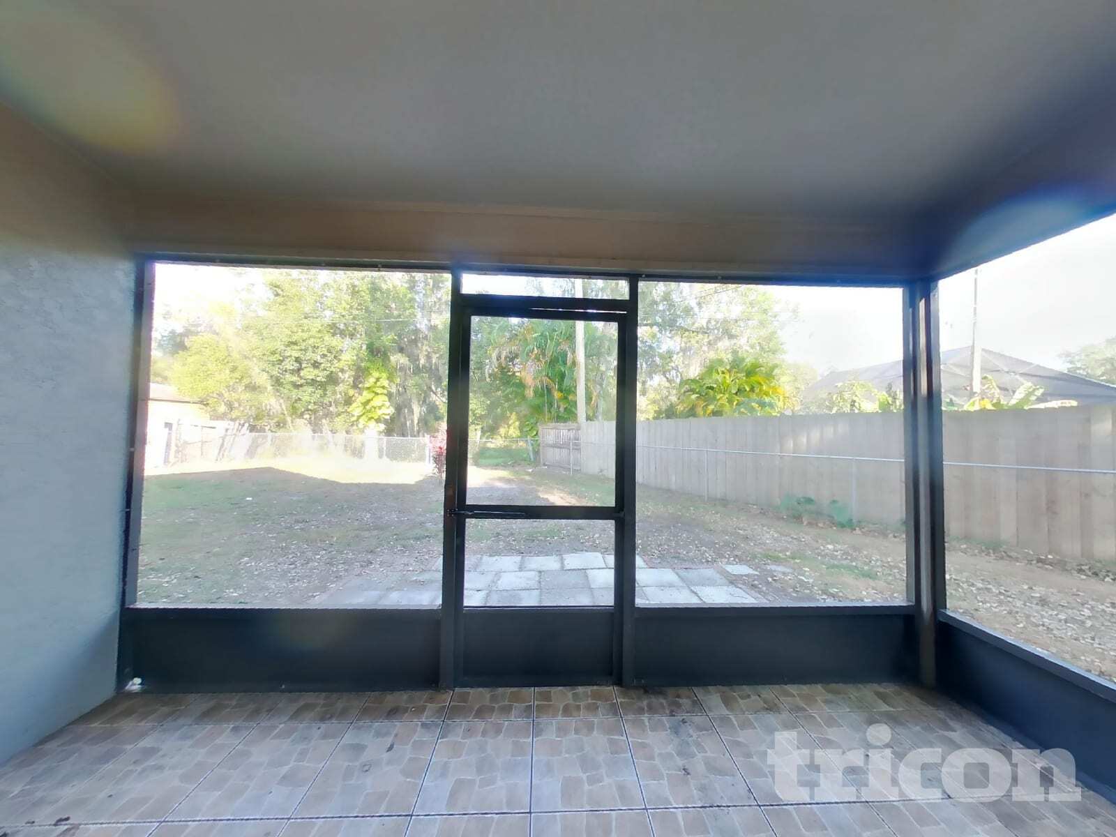 Building Photo - 19203 Sunlake Blvd