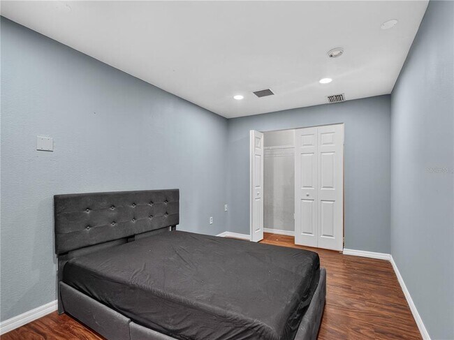 Building Photo - 465 Rio Grande Ln