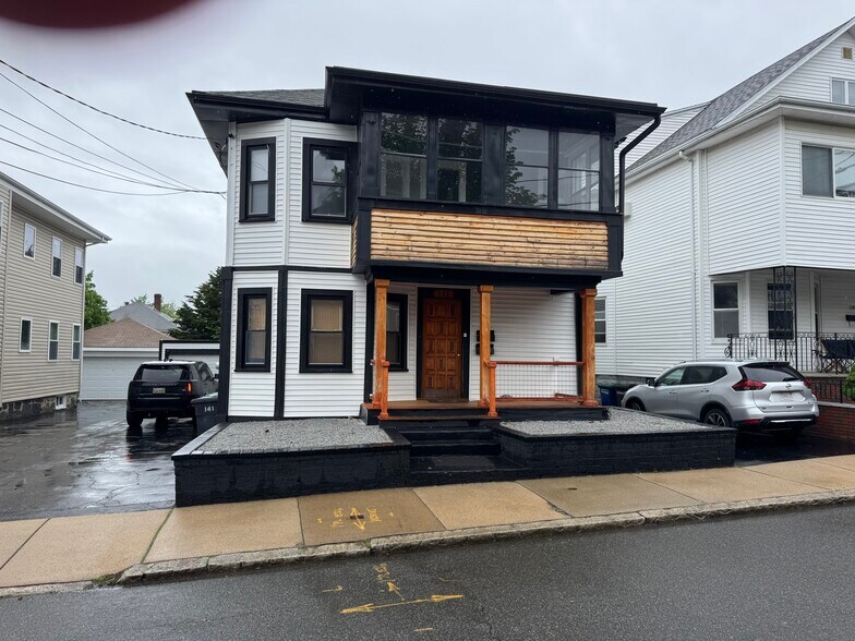 Building Photo - 141 Hillsdale Rd